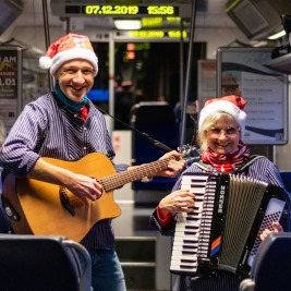 Singing in the train 2025